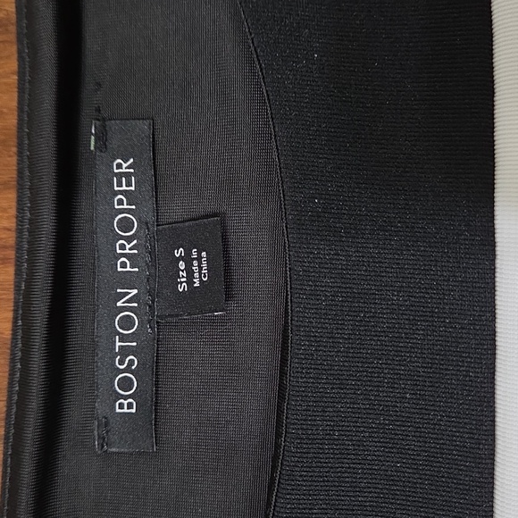 BOSTON PROPER BELL SLEEVE COLD SHOULDER TOP BLACK WHITE TUNIC STYLE S - Picture 5 of 9